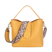 Load image into Gallery viewer, Designer Snake Pattern Wide Shoulder Strap Women Handbag Soft Leather Bucket Bag Casual  Shoulder Messenger Bag Composite Bag